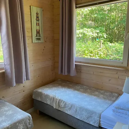 بيت خشبي Sosenkowo Letniskowe بوبيروفو