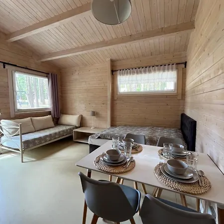 بيت خشبي Sosenkowo Letniskowe بوبيروفو